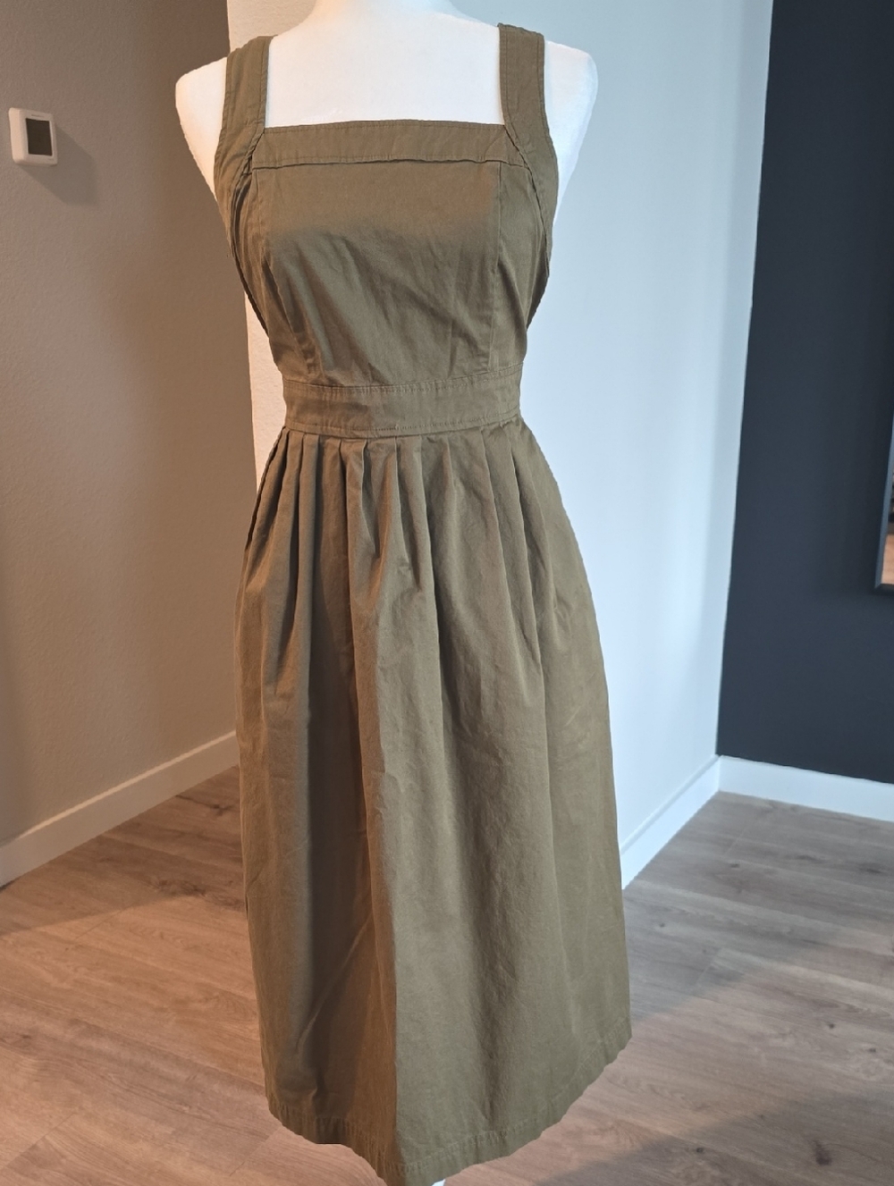 Knox Rose Olive Green Square-Neck Midi Dress